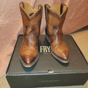 Frye Billy boots